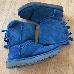 Ugg Blue Bailey Bow Suede Shearling Boots Size 8